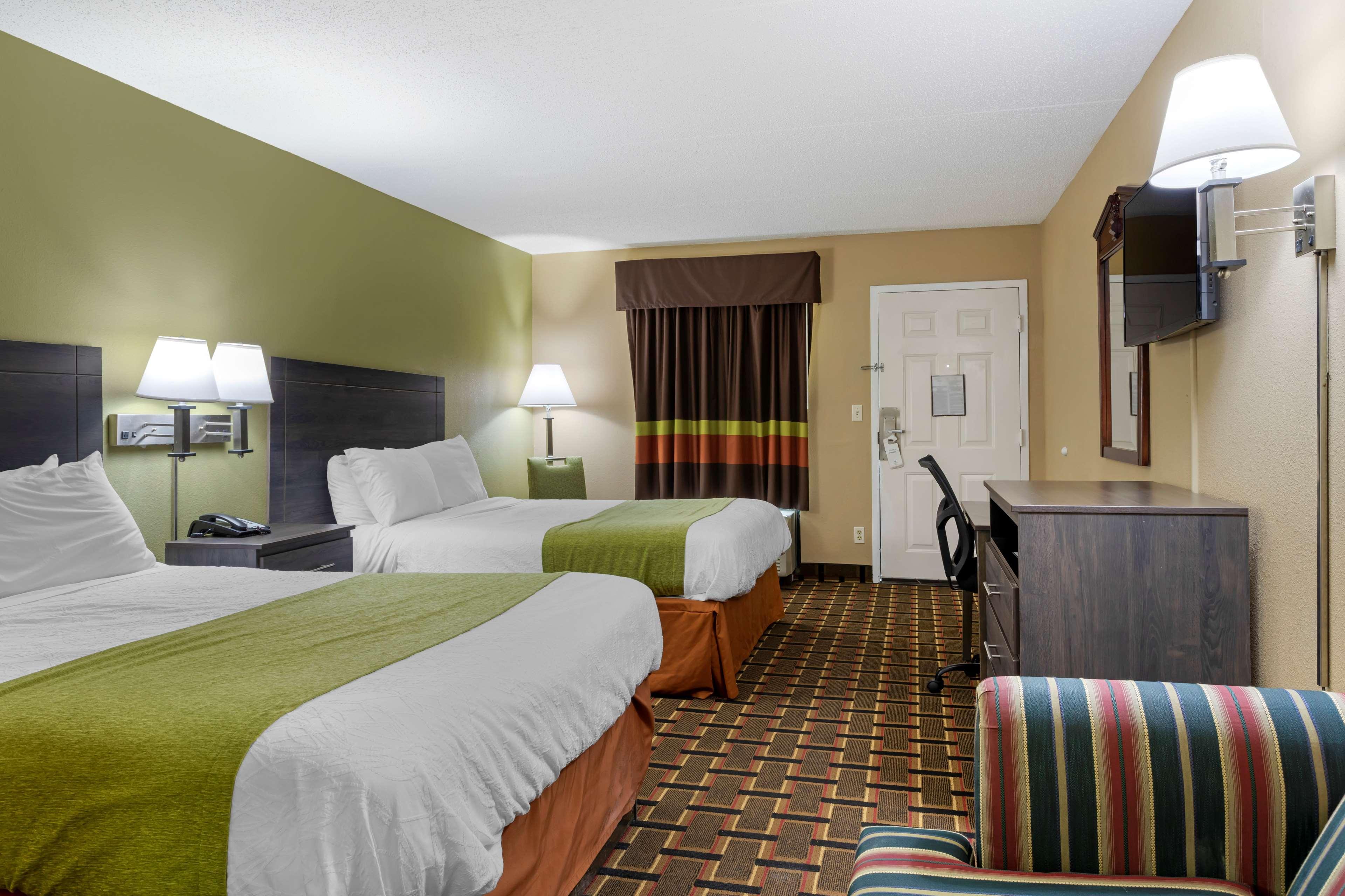 Surestay Hotel By Best Western Lenoir City Bagian luar foto