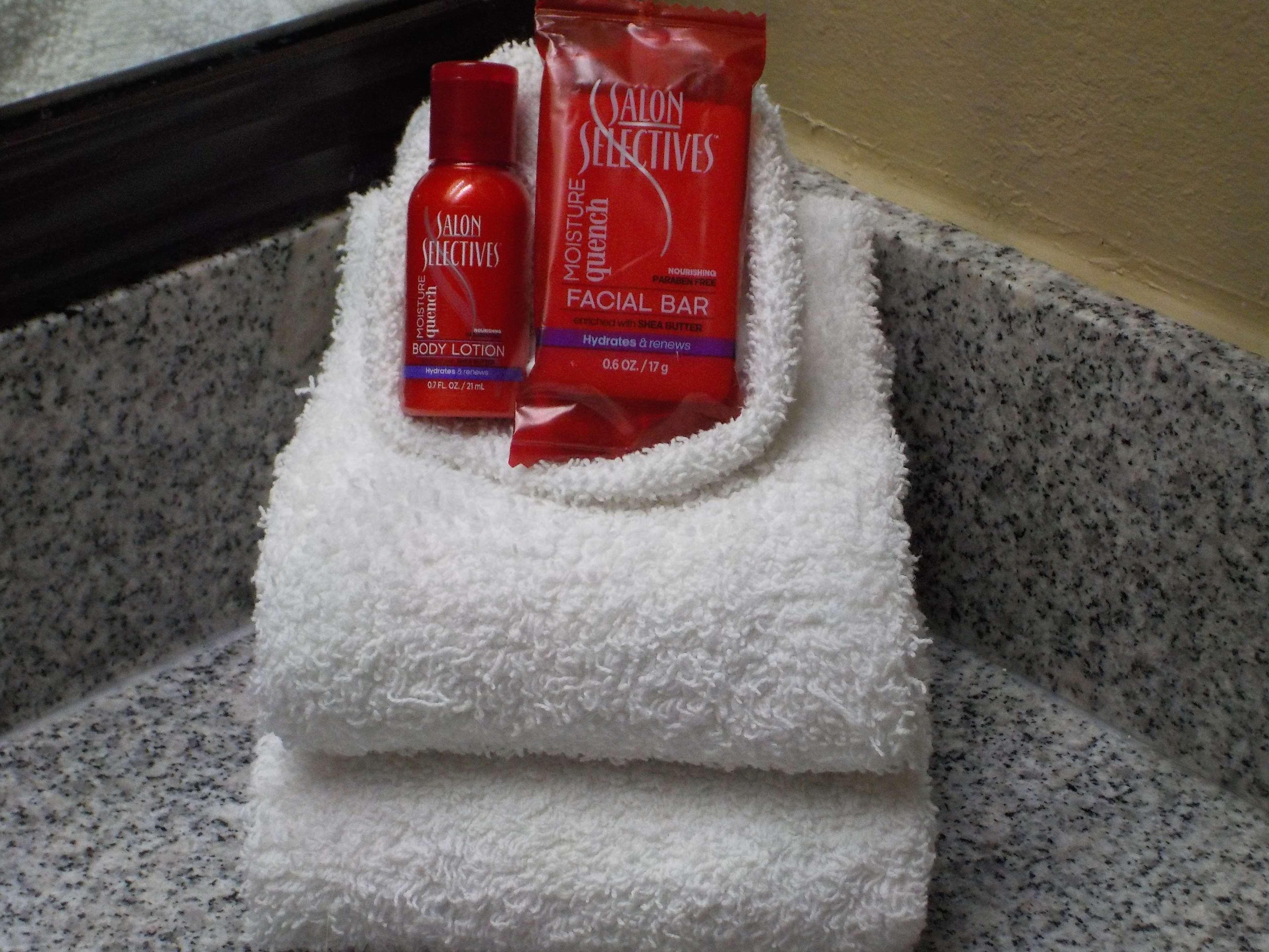 Surestay Hotel By Best Western Lenoir City Bagian luar foto