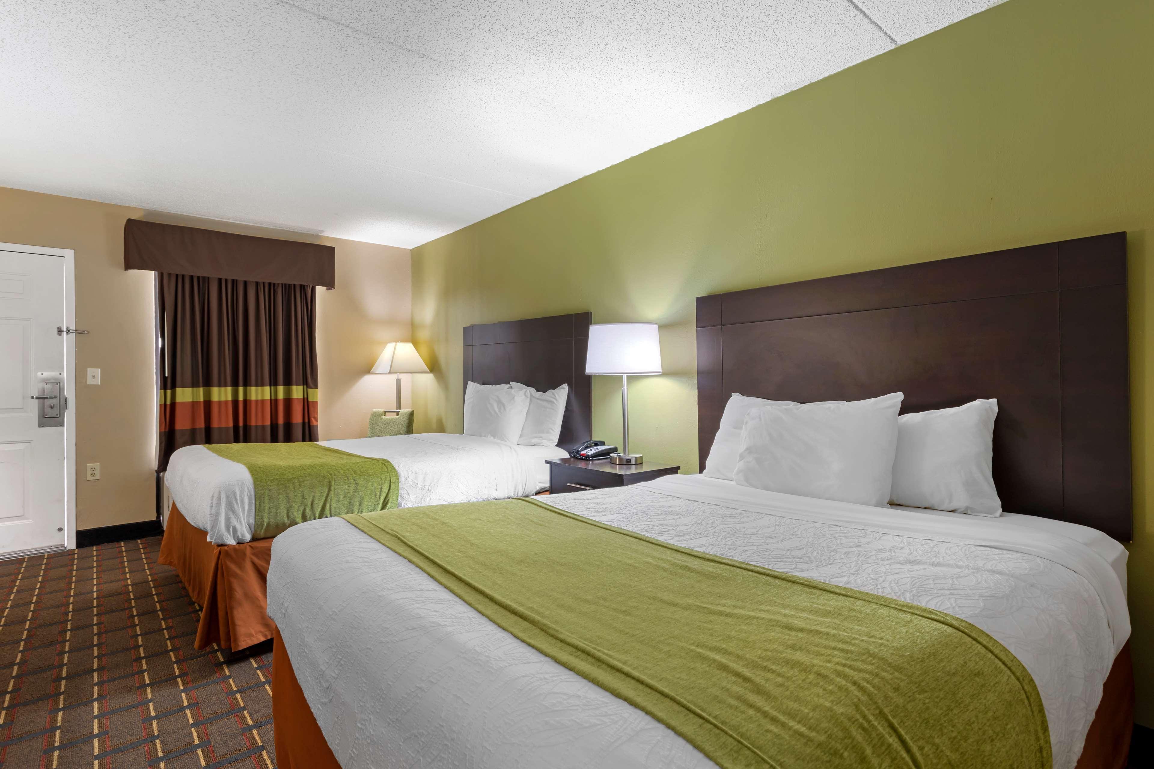 Surestay Hotel By Best Western Lenoir City Bagian luar foto