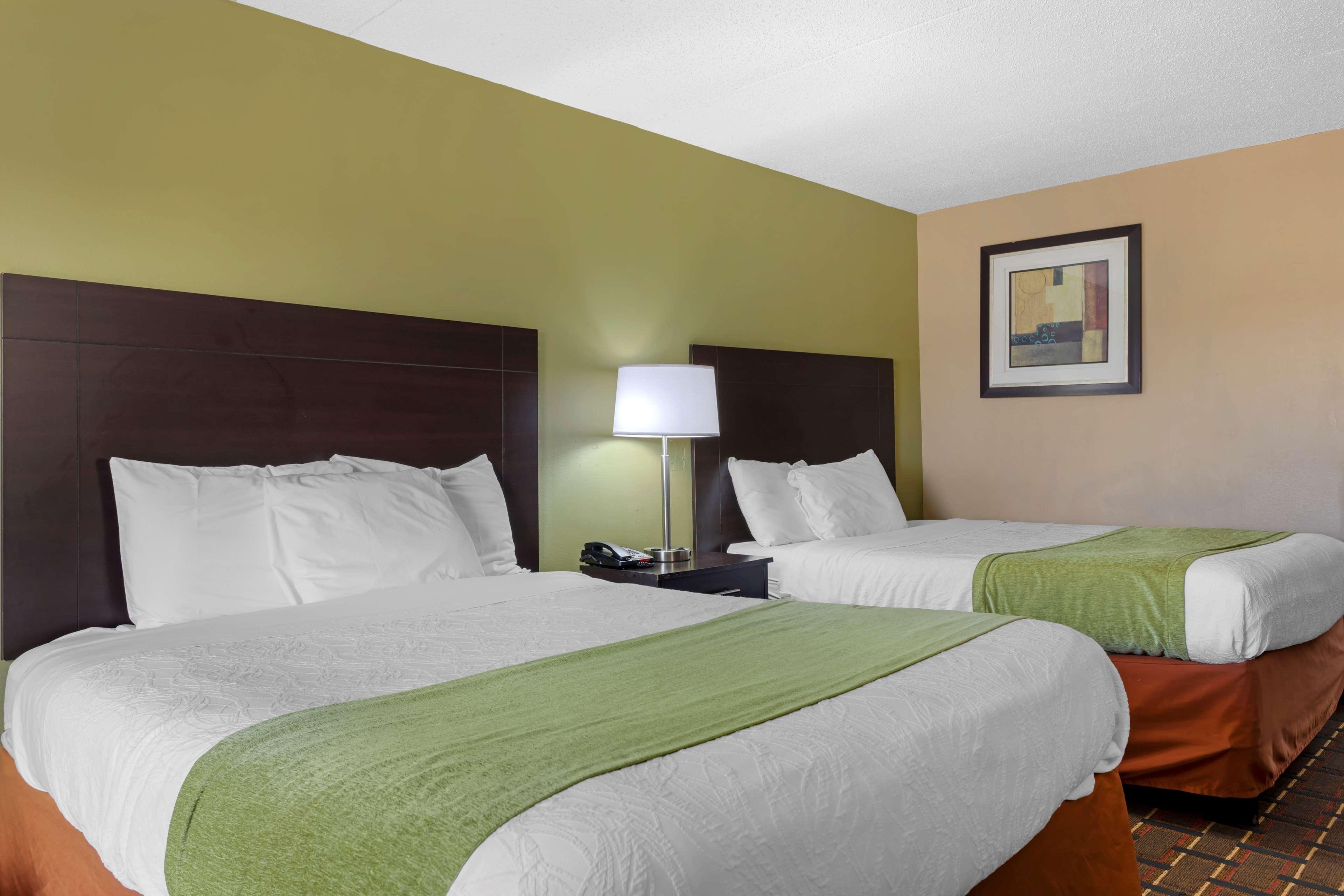 Surestay Hotel By Best Western Lenoir City Bagian luar foto