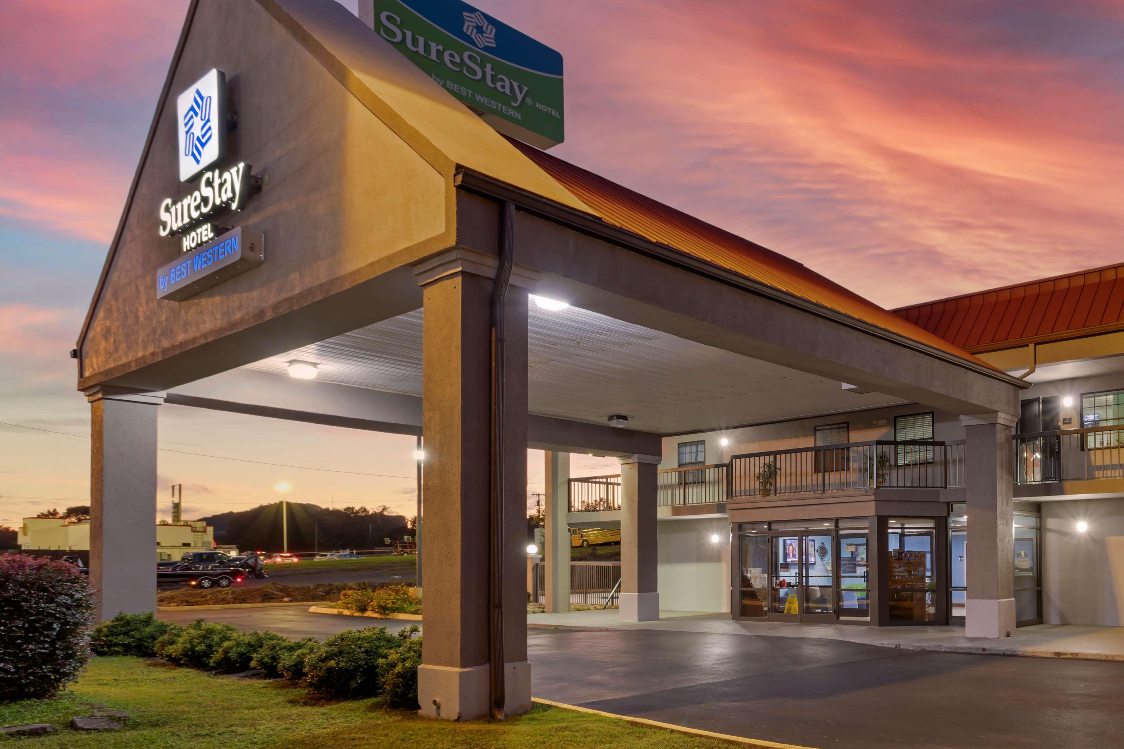 Surestay Hotel By Best Western Lenoir City Bagian luar foto