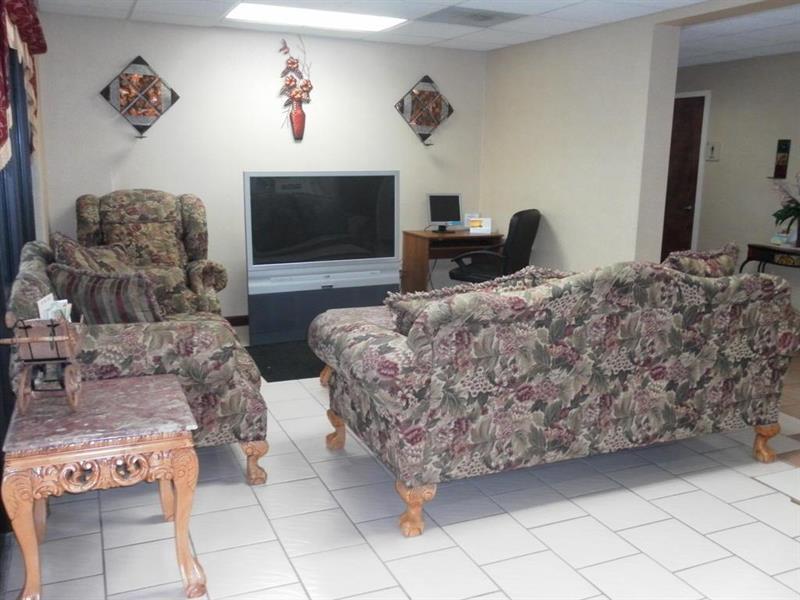 Surestay Hotel By Best Western Lenoir City Bagian luar foto