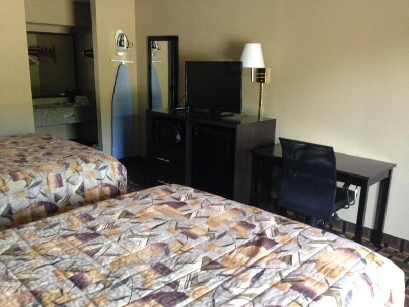 Surestay Hotel By Best Western Lenoir City Bagian luar foto